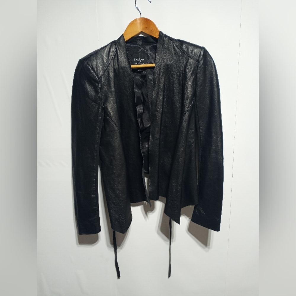 Y2K bebe Woman's Black Leather Wrap Top With Shoulder Pads Size XS - Picture 4 of 14